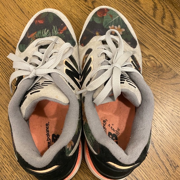 Women’s New Balance 530 Encaps - Picture 4 of 6